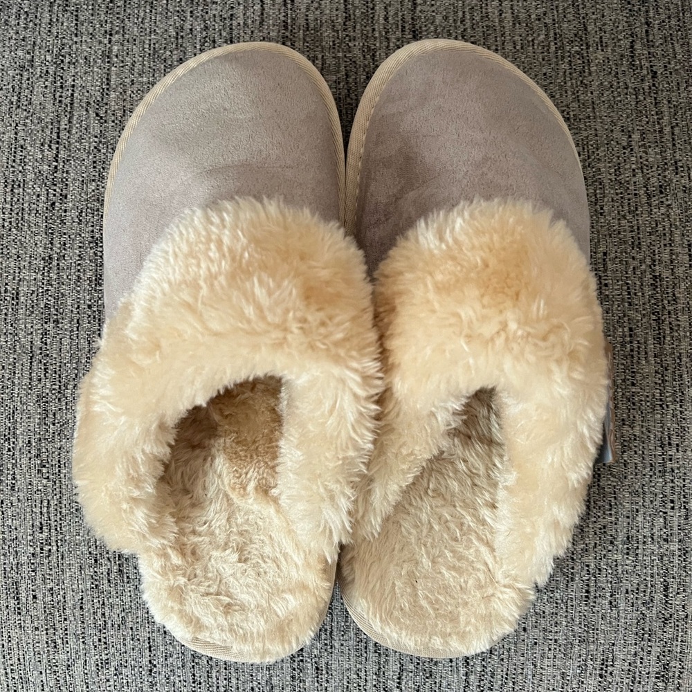 NWT Ladies Slipper Scuff, Size Large, House Shoe with Traction Sole